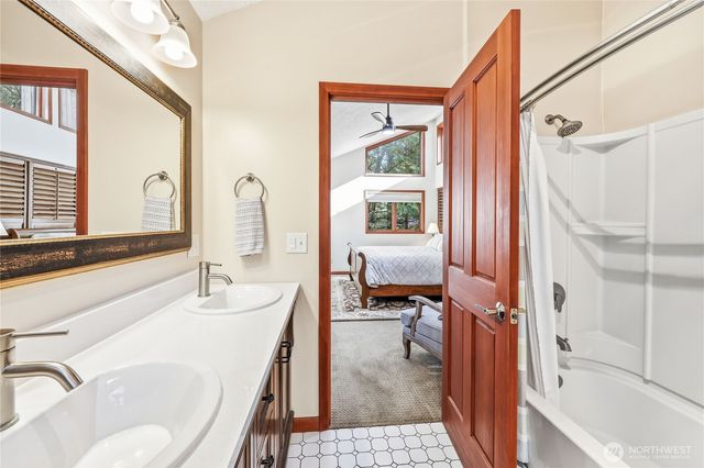 121 Machias Loop, Port Ludlow, WA 98365