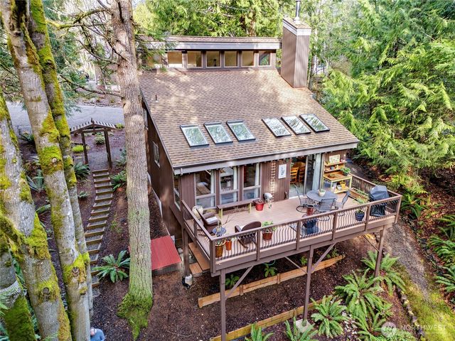 121 Machias Loop, Port Ludlow, WA 98365