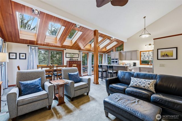 121 Machias Loop, Port Ludlow, WA 98365