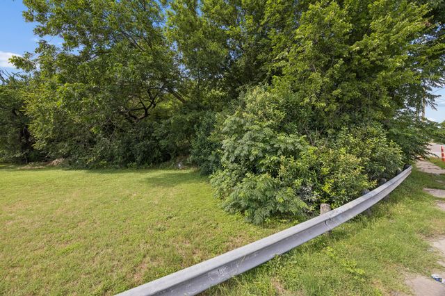 2207 E Ann Arbor Avenue, Dallas, TX 75216