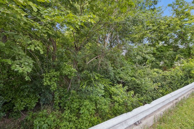 2207 E Ann Arbor Avenue, Dallas, TX 75216