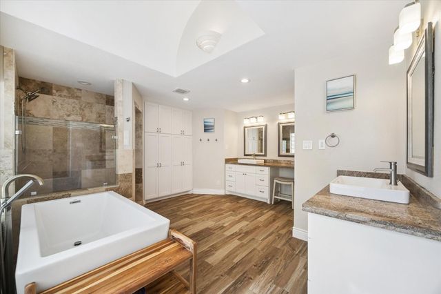 5202 Cypress Green Lane, Richmond, TX 77406