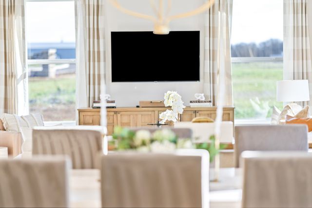 317 Black Bear Dr, Mount Pleasant, TN 38474