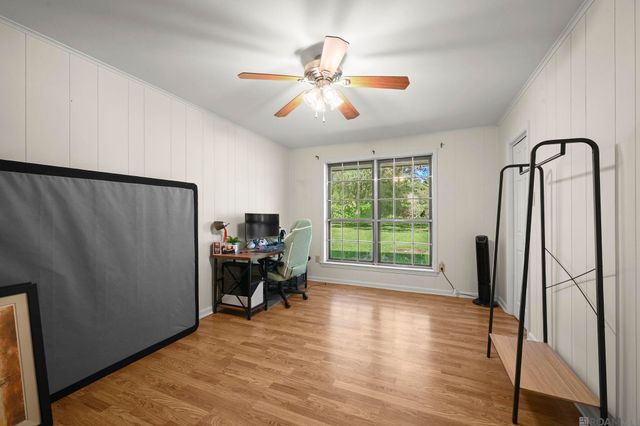 35013 J W Hall Rd, Walker, LA 70785