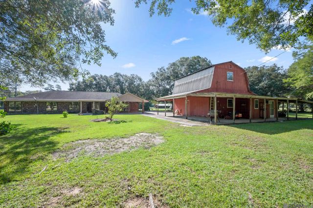 35013 J W Hall Rd, Walker, LA 70785