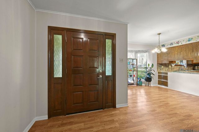 35013 J W Hall Rd, Walker, LA 70785