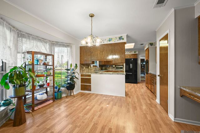 35013 J W Hall Rd, Walker, LA 70785