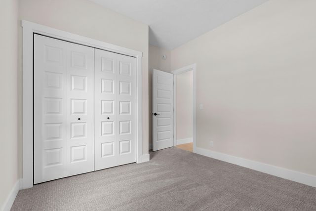 6255 S Bear Den Trail, Fruitport Twp, MI 49444