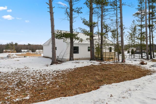 6255 S Bear Den Trail, Fruitport Twp, MI 49444