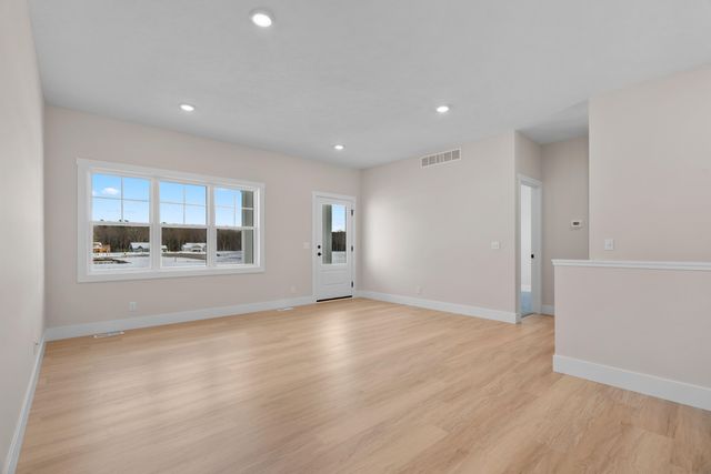 6255 S Bear Den Trail, Fruitport Twp, MI 49444