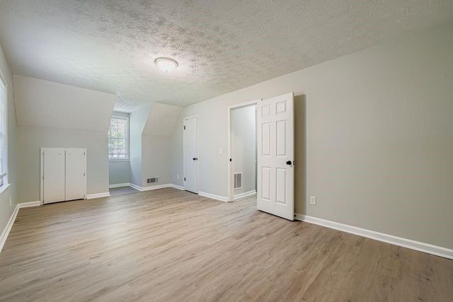 1385 Compton Woods Drive, Loganville, GA 30052