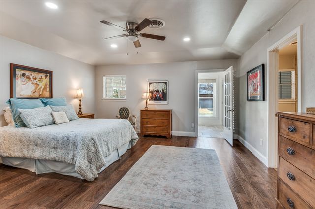 1710 N Dickerson, Pantego, TX 76013