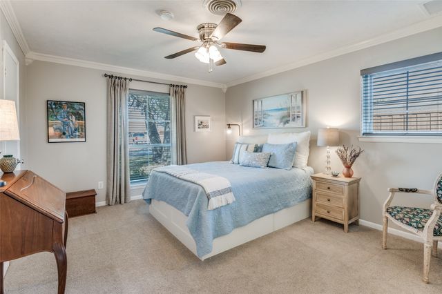 1710 N Dickerson, Pantego, TX 76013