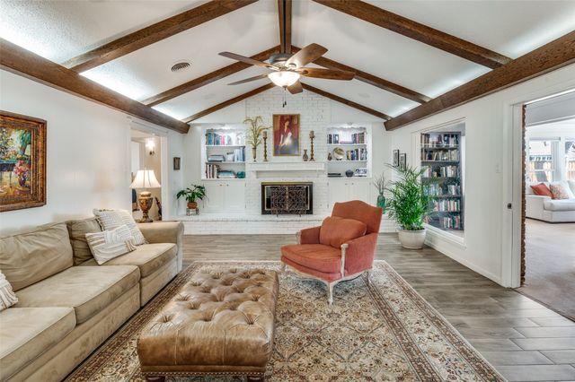 1710 N Dickerson, Pantego, TX 76013