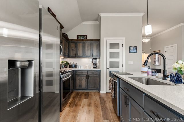 27608 E 109th Place S, Coweta, OK 74429