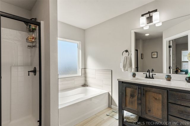 27608 E 109th Place S, Coweta, OK 74429