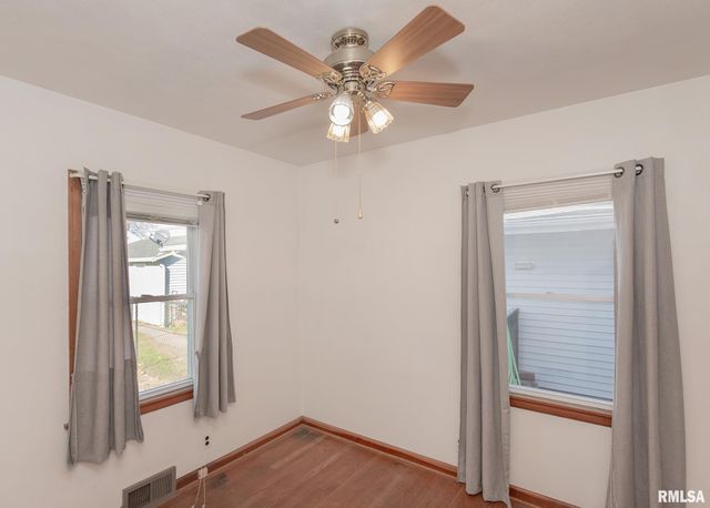 1605 34TH Street, Moline, IL 61265