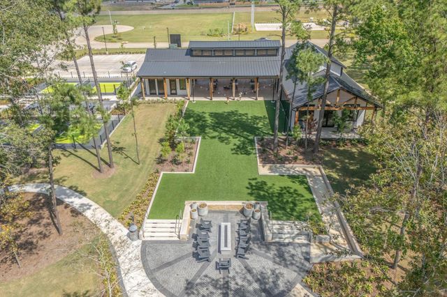 922 Sutherland Falls Drive, Conroe, TX 77303