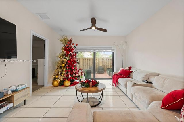 7809 NW 104th Ave 1, Doral, FL 33178