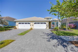 5711 Highbourne DR, Naples, FL 34113