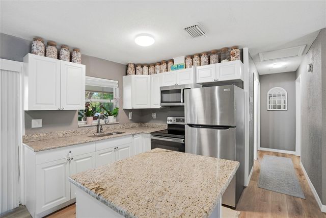 1512 E HANNA AVENUE, Tampa, FL 33610