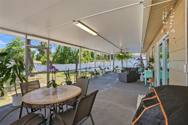 1512 E HANNA AVENUE, Tampa, FL 33610