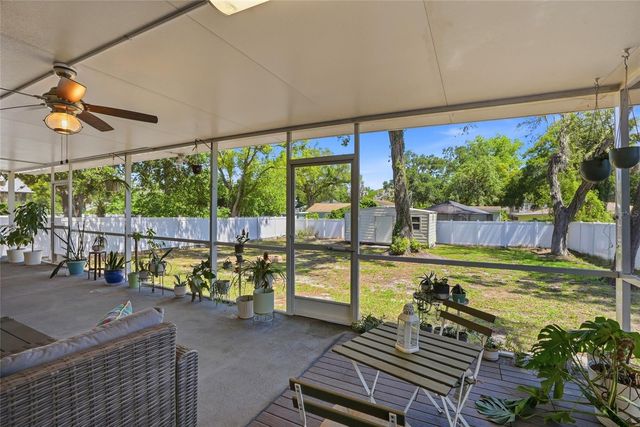 1512 E HANNA AVENUE, Tampa, FL 33610