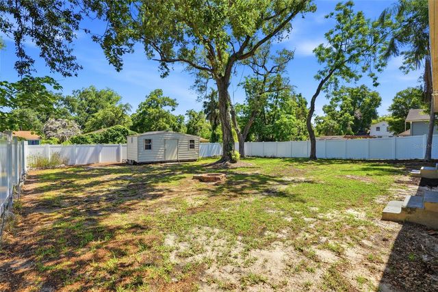 1512 E HANNA AVENUE, Tampa, FL 33610