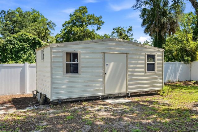 1512 E HANNA AVENUE, Tampa, FL 33610