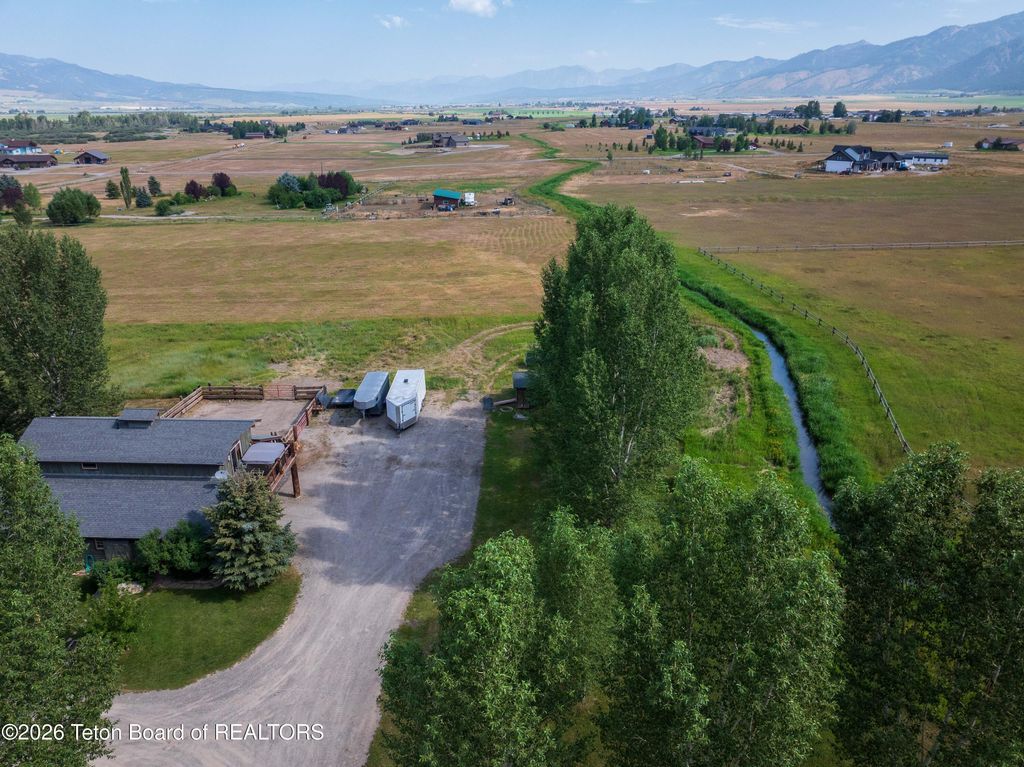 268 RIVER RANCH Loop, Freedom, WY 83120 photo 5