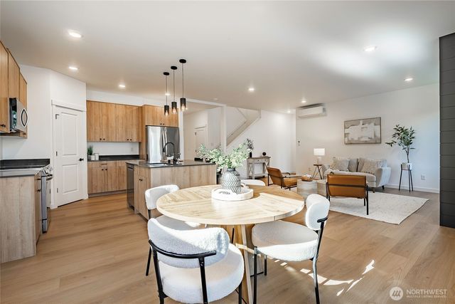 3005 Cedar View Way, Blaine, WA 98230
