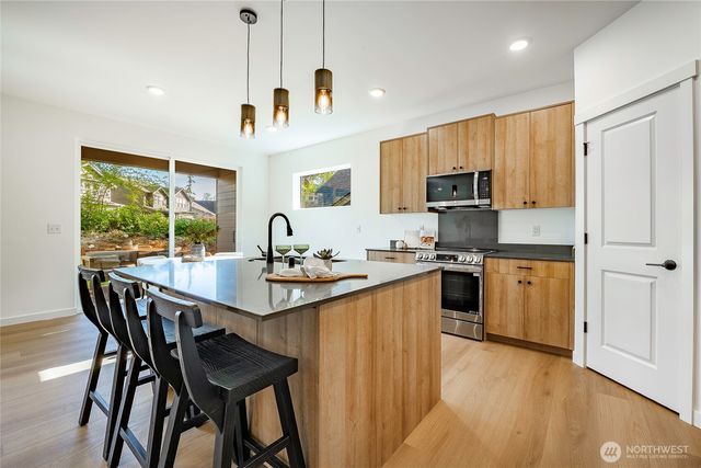 3005 Cedar View Way, Blaine, WA 98230