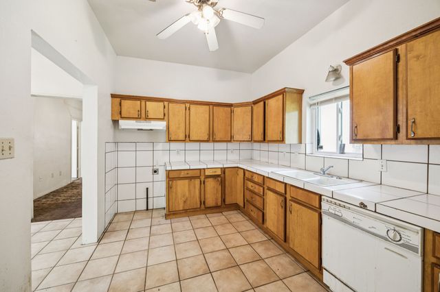 909 E High Street, Terrell, TX 75160