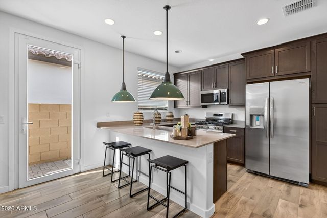 9953 S DUTCHMAN Drive, Apache Junction, AZ 85120