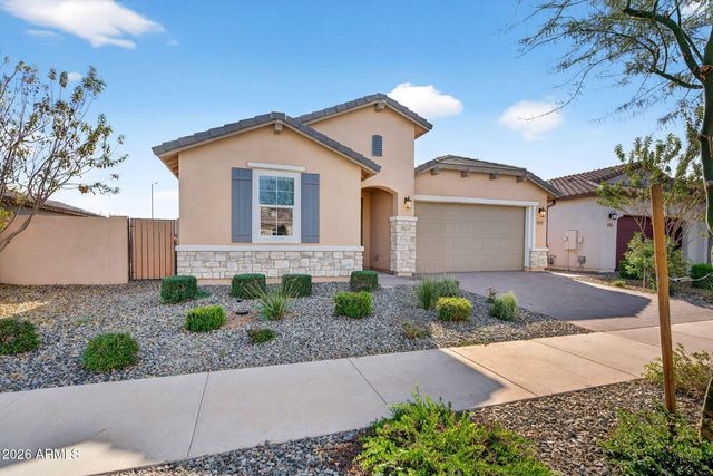 9953 S DUTCHMAN Drive, Apache Junction, AZ 85120