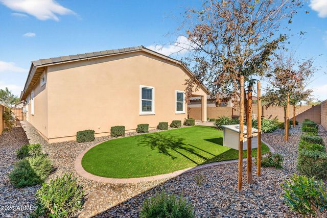 9953 S DUTCHMAN Drive, Apache Junction, AZ 85120