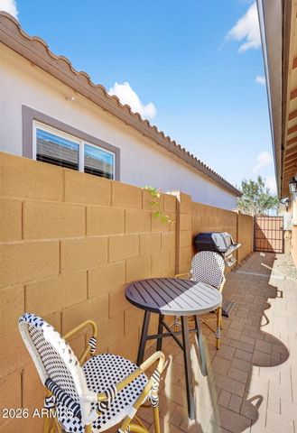 9953 S DUTCHMAN Drive, Apache Junction, AZ 85120