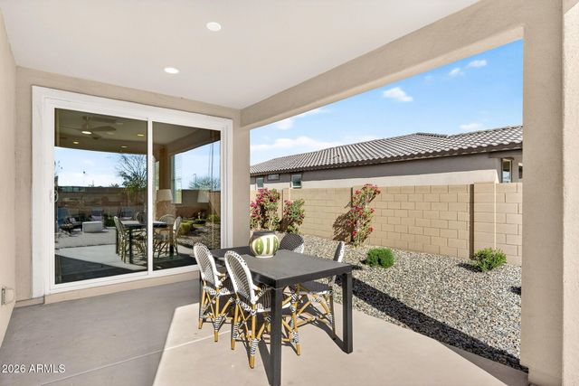 9953 S DUTCHMAN Drive, Apache Junction, AZ 85120