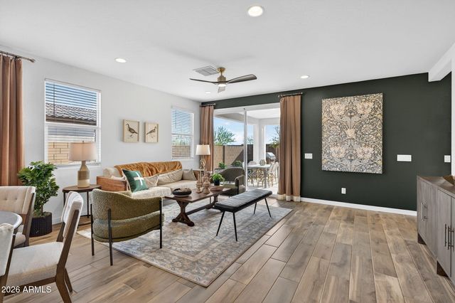 9953 S DUTCHMAN Drive, Apache Junction, AZ 85120