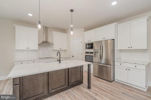 26700 DANIELS POINT DR, Unionville, VA 22567