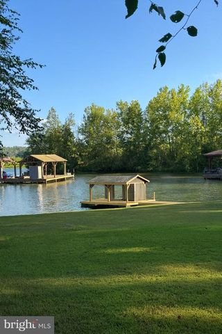 26700 DANIELS POINT DR, Unionville, VA 22567