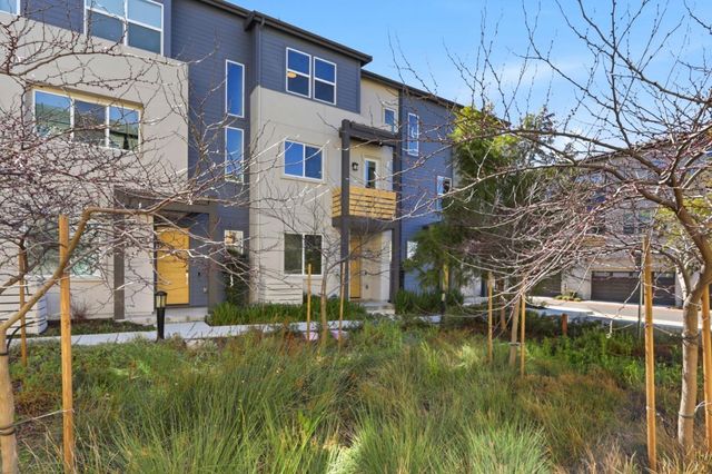 1963 Joshua Tree Circle, Milpitas, CA 95035