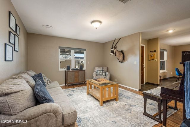 5240 Singer Road, Las Cruces, NM 88007