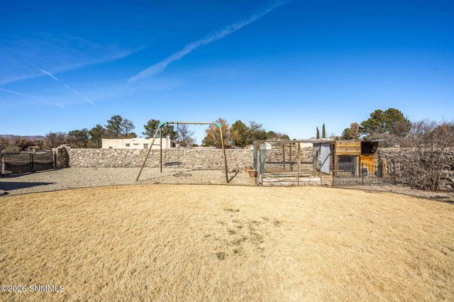 5240 Singer Road, Las Cruces, NM 88007