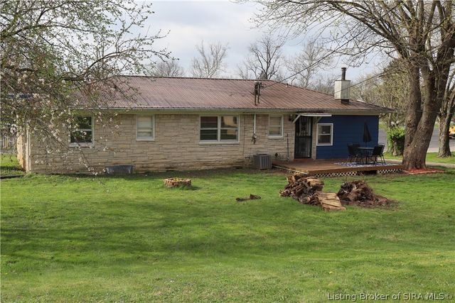 6009 May Street, Floyds Knobs, IN 47119