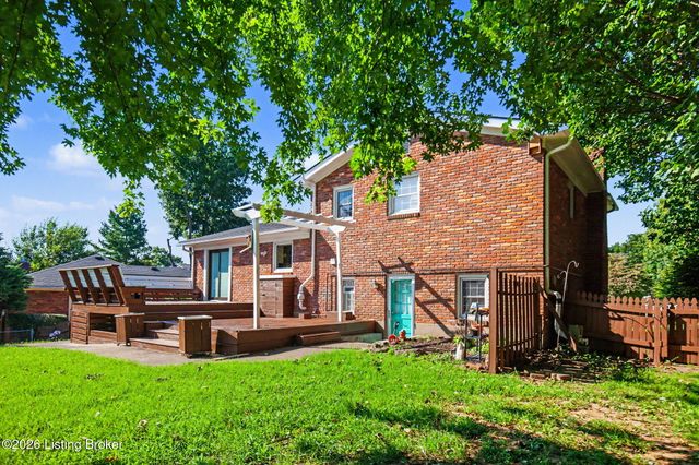 10715 Sunderland Pl, Louisville, KY 40243