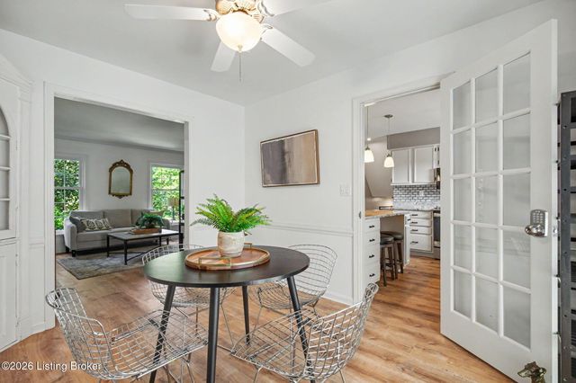 10715 Sunderland Pl, Louisville, KY 40243
