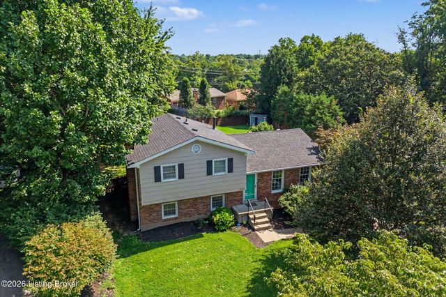 10715 Sunderland Pl, Louisville, KY 40243