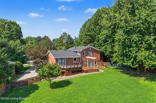 10715 Sunderland Pl, Louisville, KY 40243