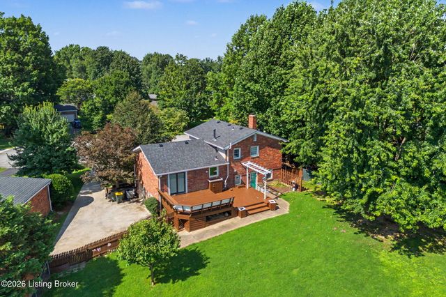 10715 Sunderland Pl, Louisville, KY 40243